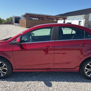 CHEVROLET SONIC LT AUTO - 4