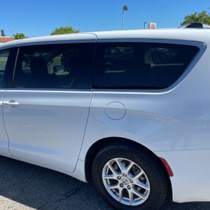 CHRYSLER VOYAGER LX - 6