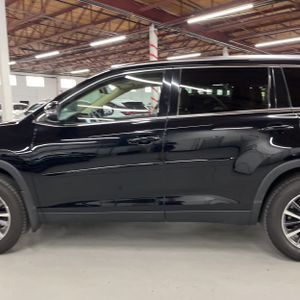 صورة 3 لـ 2019 Toyota HIGHLANDER XLE