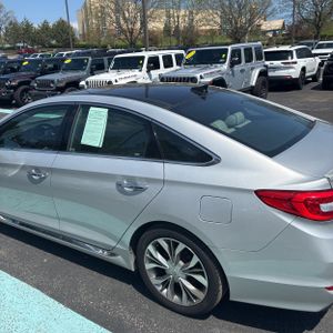 HYUNDAI SONATA LIMITED 2.0T - 6