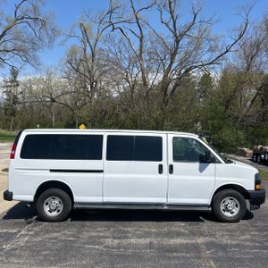 CHEVROLET EXPRESS LS 3500 - 10