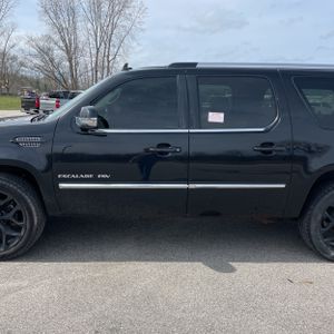 CADILLAC ESCALADE ESV PREMIUM - 4