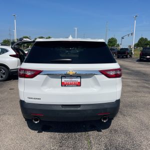 CHEVROLET TRAVERSE LS - 7