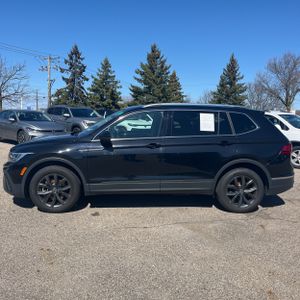 VOLKSWAGEN TIGUAN SE 4MOTION - 3