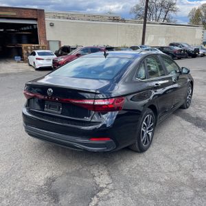 VOLKSWAGEN JETTA SE - 8