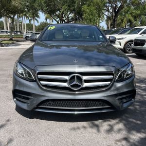 صورة مصغرة 14 لـ 2019 Mercedes-BENZ E-CLASS