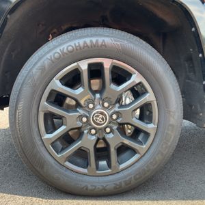 2022 Toyota TUNDRA PLATINUM — миниатюра 17