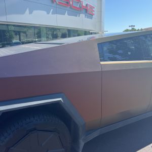 TESLA CYBERTRUCK BASE - 9