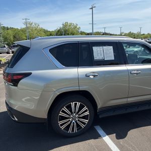 LEXUS LX 600 LUXURY - 9