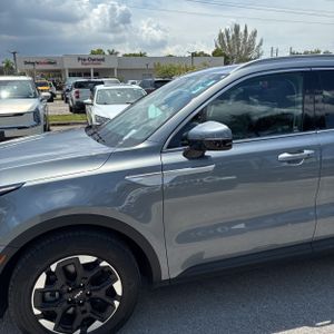 2025 KIA SORENTO S 照片 2