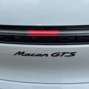 2023 Porsche MACAN GTS — миниатюра 23