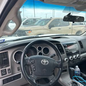 صورة مصغرة 36 لـ 2013 Toyota SEQUOIA SR5