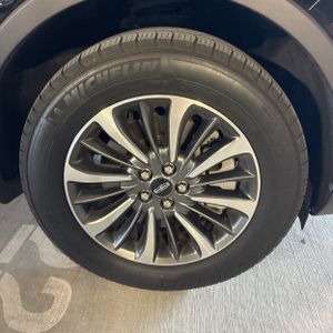 2023 Lincoln NAUTILUS STANDARD thumbnail 20