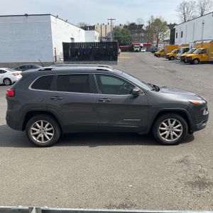 JEEP CHEROKEE LIMITED - 10