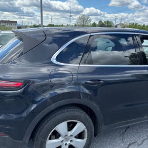 PORSCHE CAYENNE BASE - 9