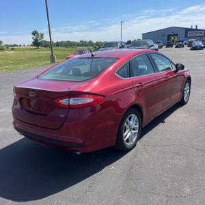 FORD FUSION SE - 8
