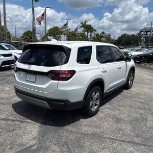 صورة 8 لـ 2025 Honda PILOT EX-L