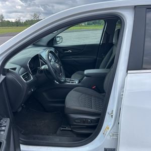 2024 Chevrolet EQUINOX LT 缩略图 32