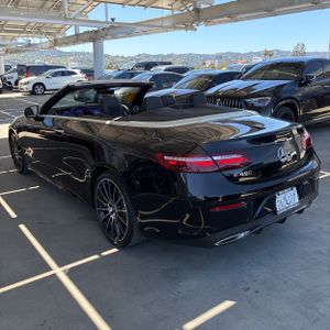 MERCEDES-BENZ E-CLASS - 4