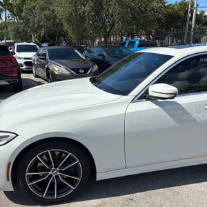 صورة 2 لـ 2019 BMW 3 SERIES 330I