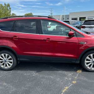 صورة 11 لـ 2019 FORD ESCAPE SEL