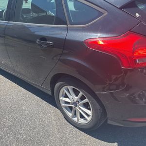 FORD FOCUS SE - 6