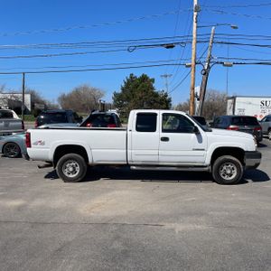 CHEVROLET SILVERADO - 10