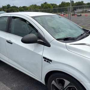 2017 Chevrolet SONIC PREMIER AUTO thumbnail 13