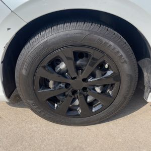 2022 Honda CIVIC LX — миниатюра 13