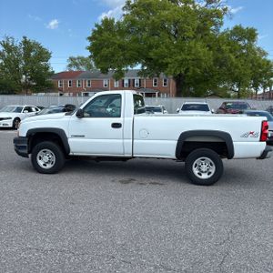 CHEVROLET SILVERADO 2500HD WORK TRUCK - 3