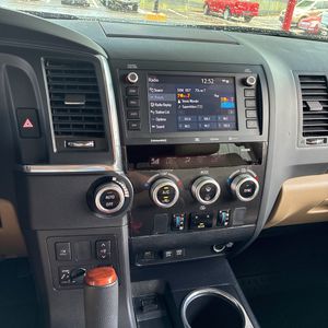 2021 Toyota SEQUOIA PLATINUM — миниатюра 37