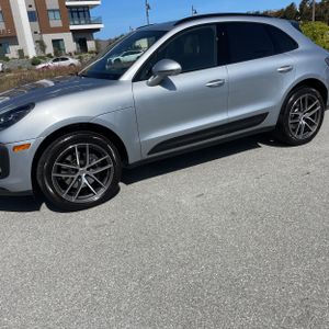 PORSCHE MACAN - 3