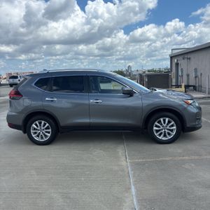 صورة 10 لـ 2019 Nissan ROGUE SV
