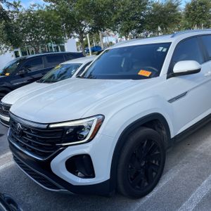 صورة 1 لـ 2024 Volkswagen ATLAS CROSS SPORT SE