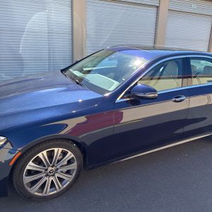 MERCEDES-BENZ E-CLASS - 2