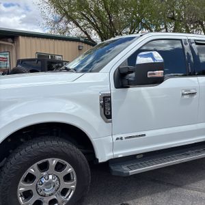 FORD F-250 SUPER DUTY LARIAT - 2