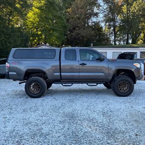 2017 Toyota TACOMA SR — фото 10
