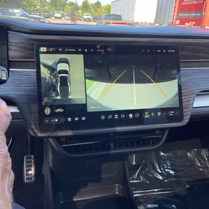 2022 Rivian R1T LAUNCH EDITION — миниатюра 39