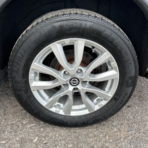 2018 Nissan ROGUE SV 缩略图 18
