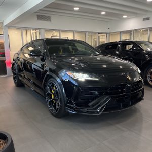 2023 Lamborghini URUS BASE — фото 8