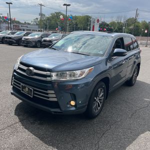 2017 Toyota HIGHLANDER XLE — фото 1