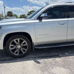 CHEVROLET SUBURBAN LTZ - 2