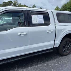 2023 FORD F-150 LARIAT photo 4