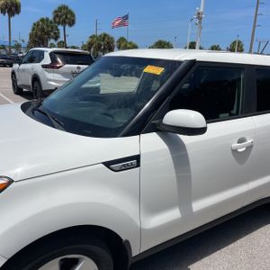 2019 KIA SOUL BASE photo 2