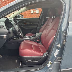 صورة مصغرة 31 لـ 2025 Mazda CX-30 2.5 S CARBON EDITION