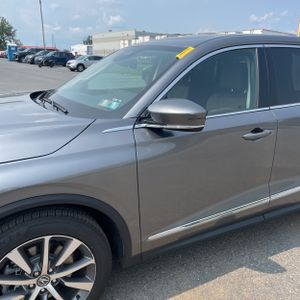 صورة 2 لـ 2025 Acura MDX SH-AWD W/TECH