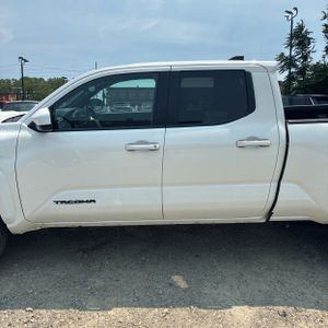 صورة 4 لـ 2024 Toyota TACOMA TRD SPORT