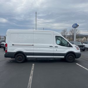 FORD TRANSIT 150 - 10