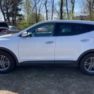 HYUNDAI SANTA FE - 4