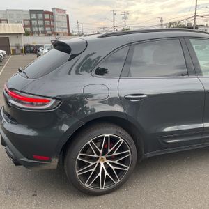 2022 Porsche MACAN S — фото 9